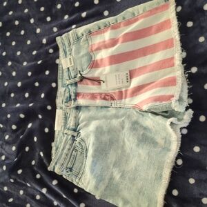 New with Tags Judy Blue High-rise Cutoff Patriotic Shorts